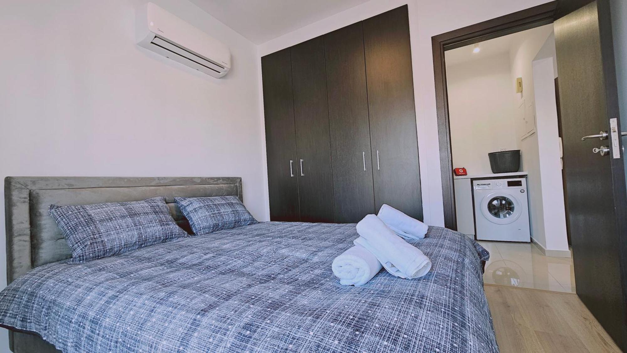 Stay Cosmo City Suites นิโคเซีย ภายนอก รูปภาพ