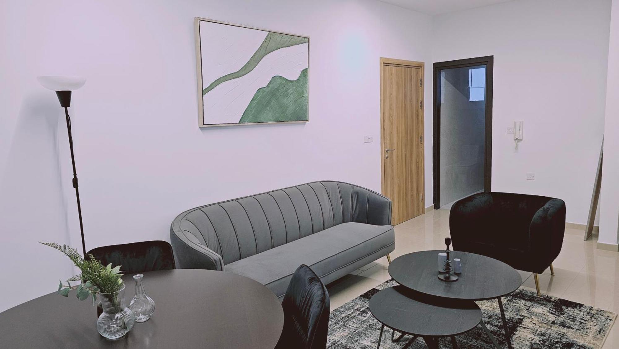 Stay Cosmo City Suites นิโคเซีย ภายนอก รูปภาพ